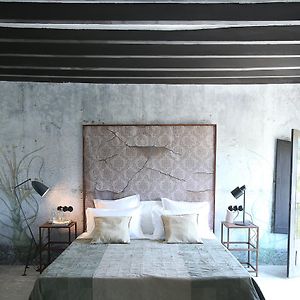 Deluxe Double Room Bath